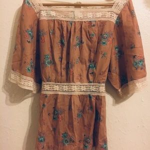 1970s Handmade vintage lace print tunic